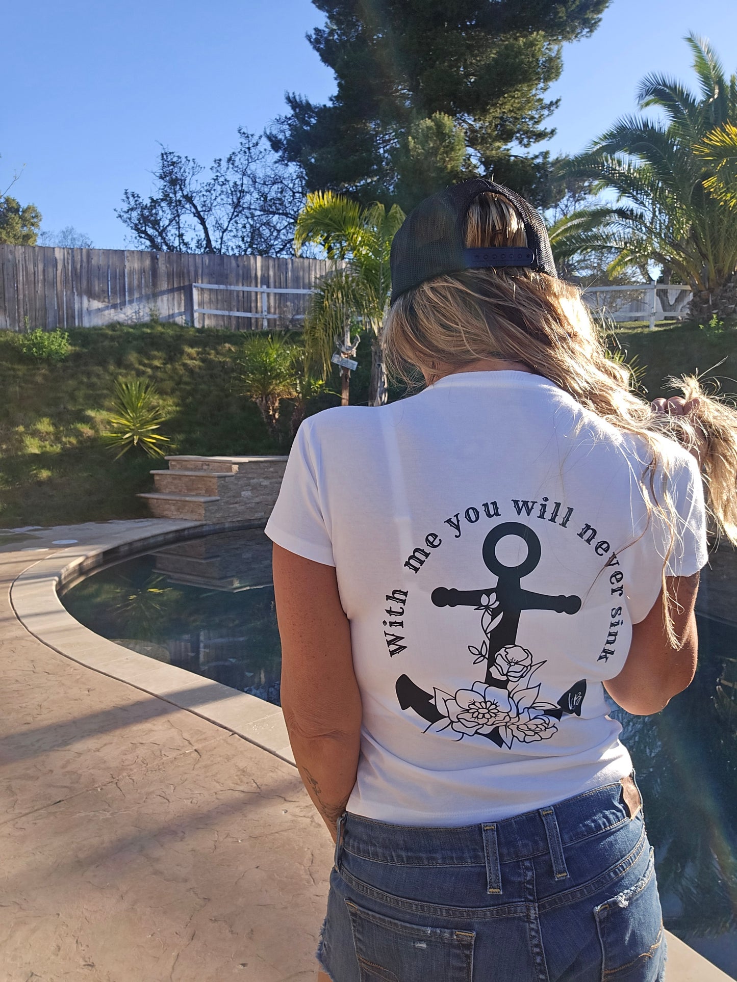 With Me You Will Never Sink T-shirt, Fitted