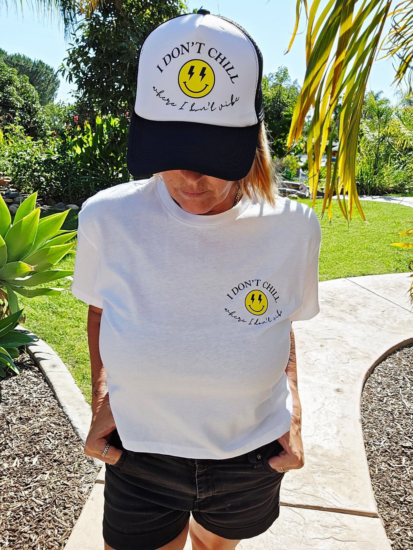 I Don’t Chill Where I Don’t Vibe  Crop T-Shirt