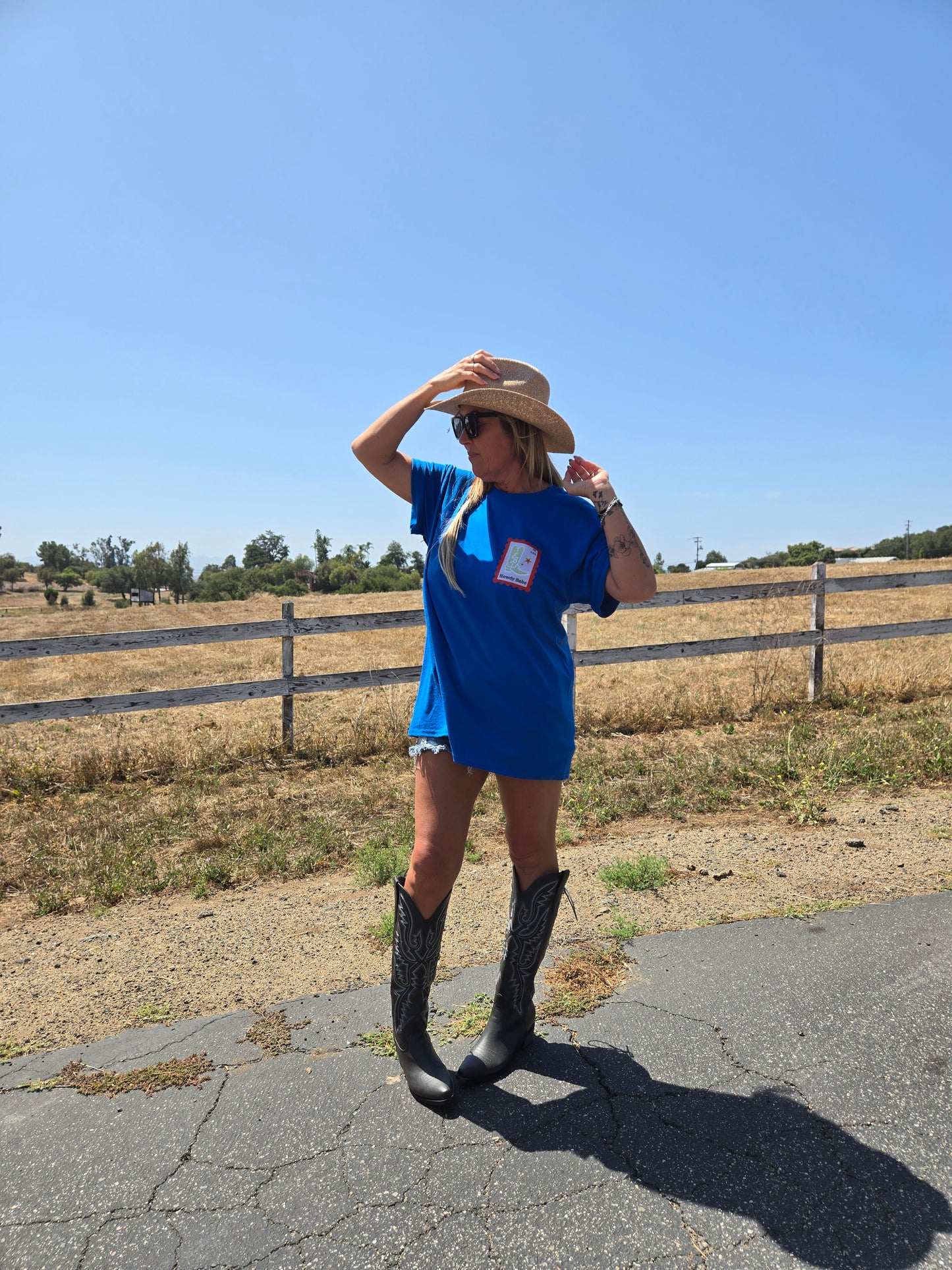 Howdy Babe Stamp Concert Tee