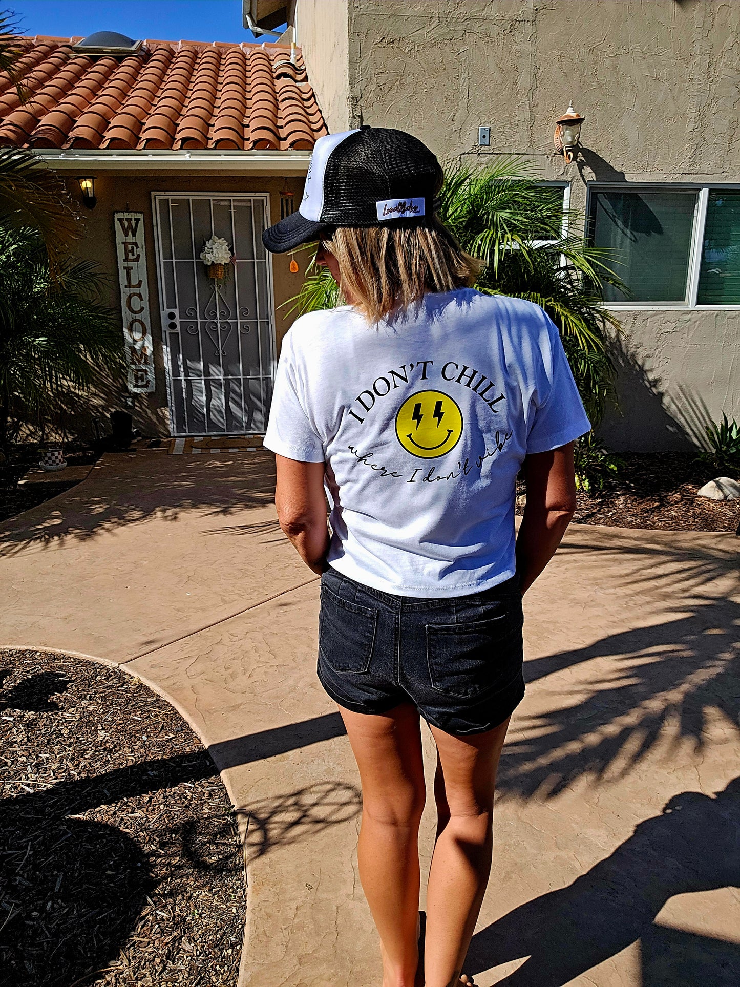 I Don’t Chill Where I Don’t Vibe  Crop T-Shirt